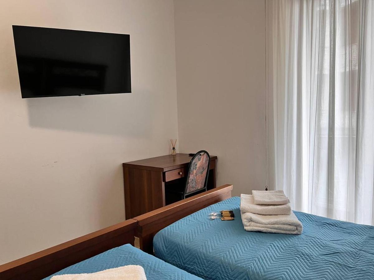 Casa Radiosa Varese Rooms Exterior foto